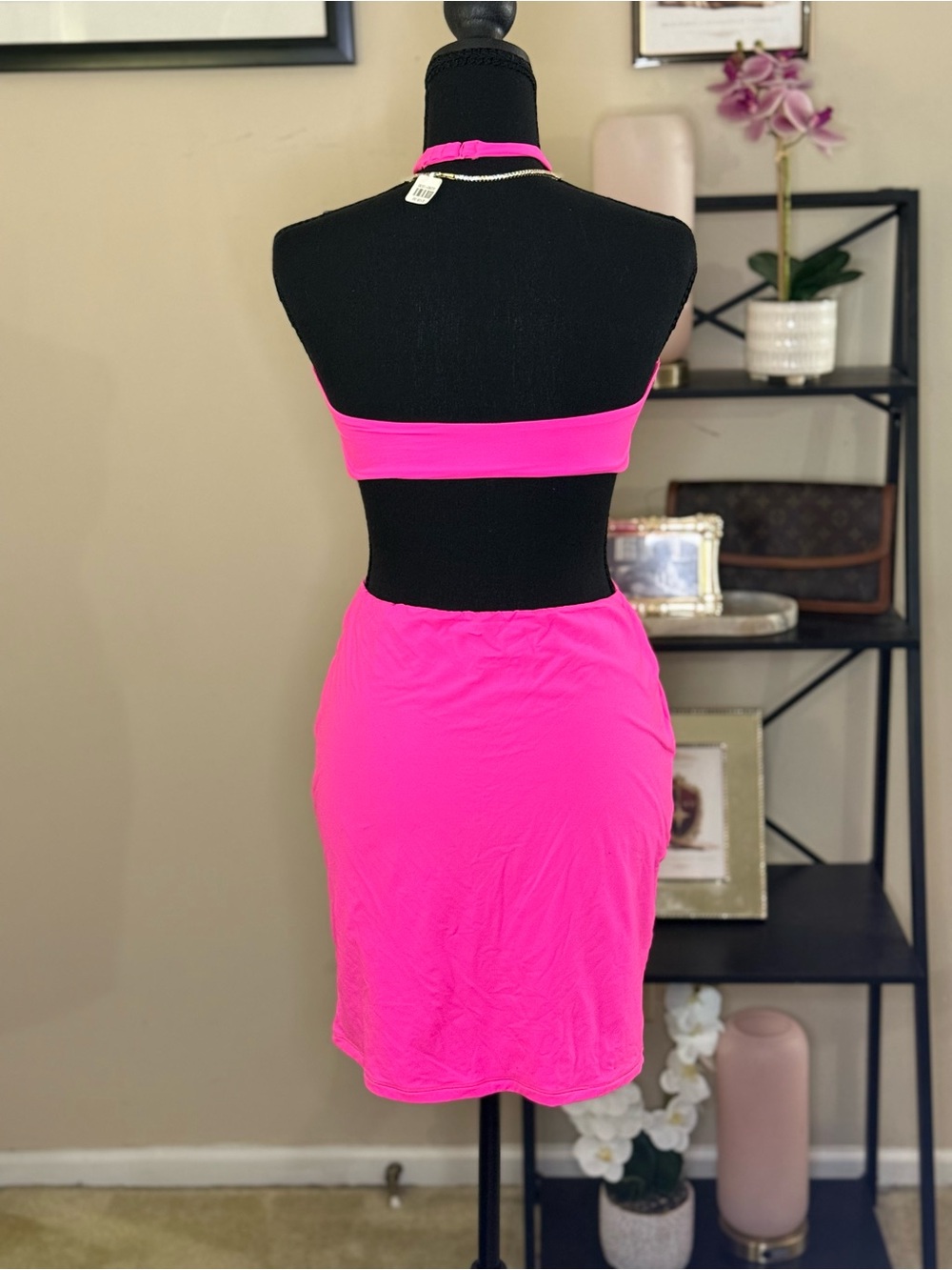 SKIMS Hot Pink Cutout Halter Bodycon Dress 2X (#13) - Picture 5 of 6